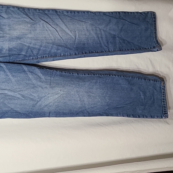 Capris - Picture 2 of 5